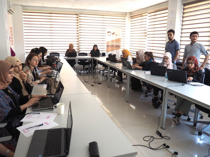 Iraq’s conflict-affected youth learning how to code