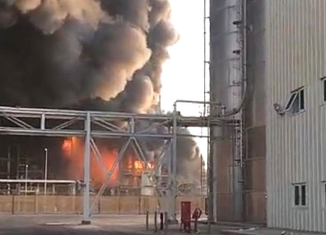 Worker dies as fire hits petrochemical refinery in Saudi Arabia