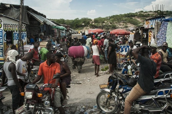 Haiti quake kills at least 14, more than 100 injured