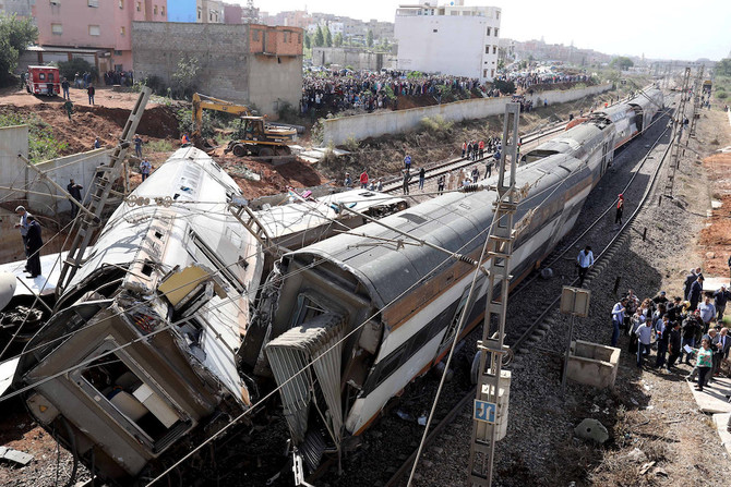 Seven killed in Morocco train derailment
