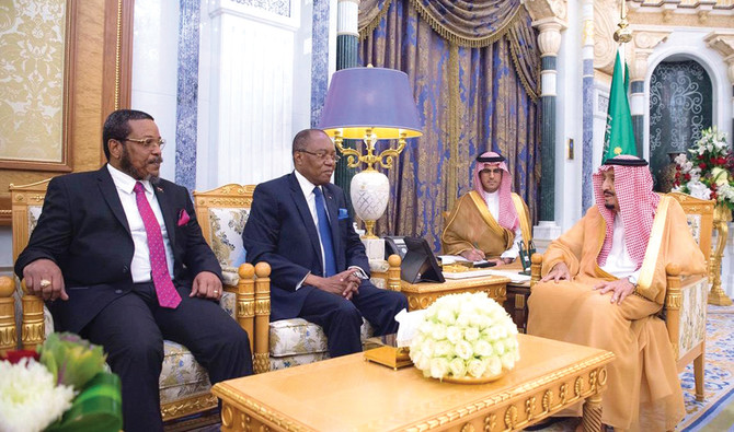 King Salman receives Angolan foreign minister