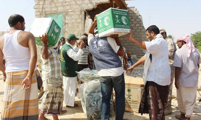 Saudi aid agency distributes relief goods in Yemen