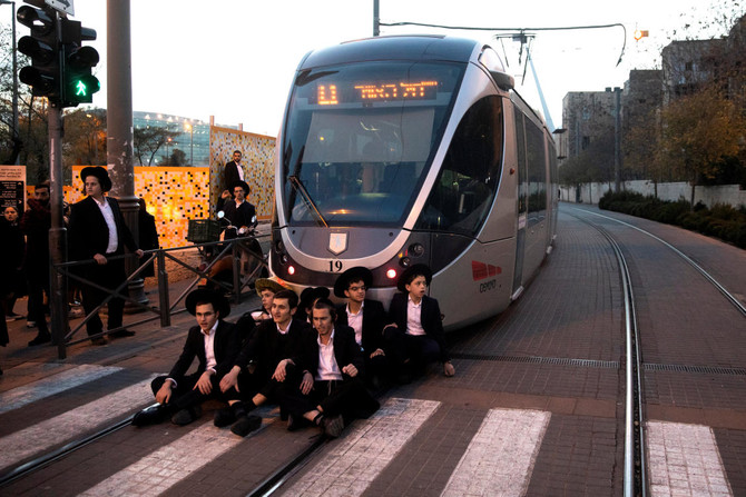 Ultra-Orthodox jews protest Israeli military draft
