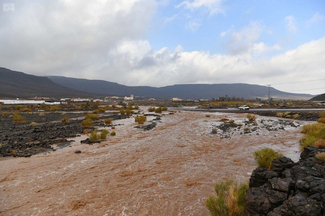 Saudi Arabia braces for heavy rain as red weather warning issued for Madinah
