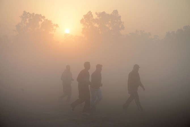 India pollution watchdog fines Delhi over toxic smog