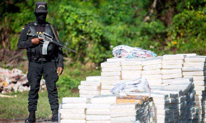 Cocaine surge to Europe fueled by new gangs, violence-report