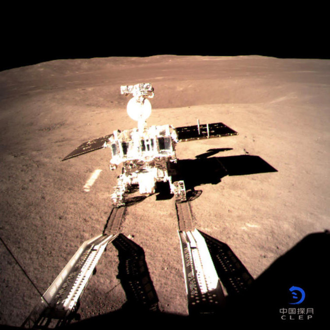 Chinese rover ‘Jade Rabbit’ drives on far side of the moon
