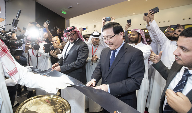 Huawei opens first flagship store in Saudi Arabia