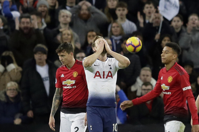 Harry Kane injury could be ‘massive problem’ for Spurs, says Mauricio Pochettino after United defeat
