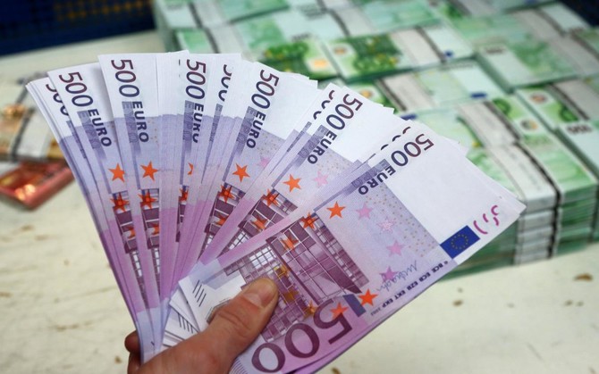 Mixed emotions in Germany as €500 note bows out
