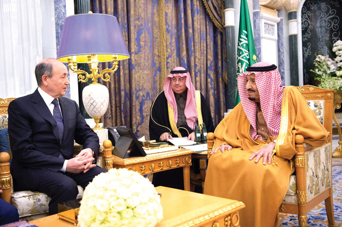 King Salman receives Azeri justice minister