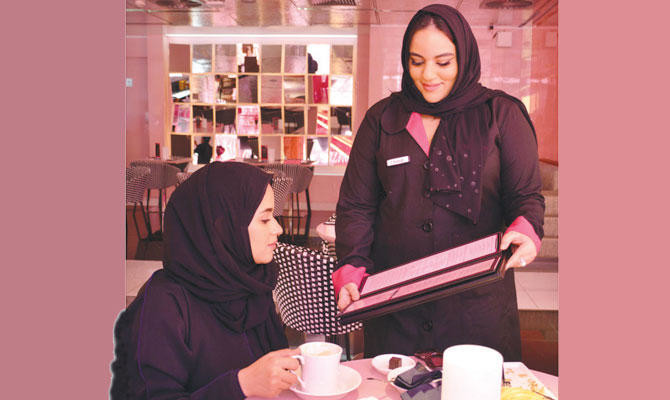 Saudi women now occupy nearly half of retail jobs, says report