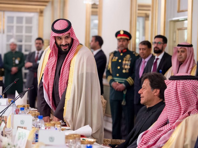 Saudi crown prince oversees $20bn of deals with Pakistan