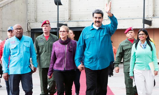 Venezuela’s Maduro to throw concert rivaling Richard Branson