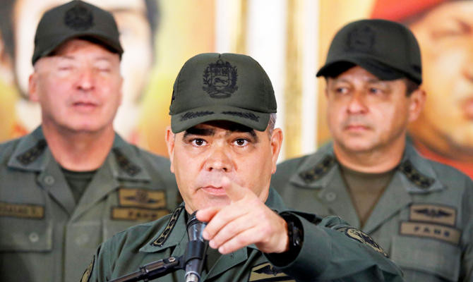 Venezuela ‘on alert,’ closes Curacao border ahead of aid shipment