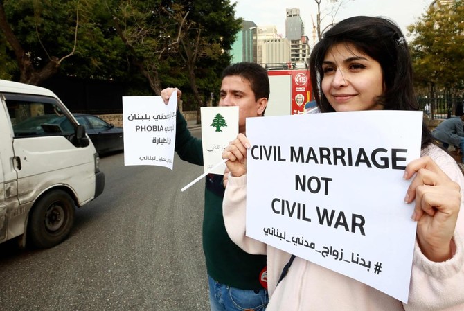 Lebanese demand civil marriage on home soil