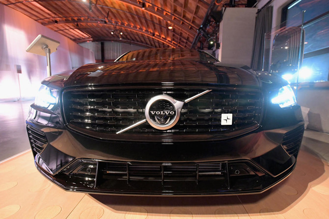 Volvo to limit car speeds in bid for zero deaths