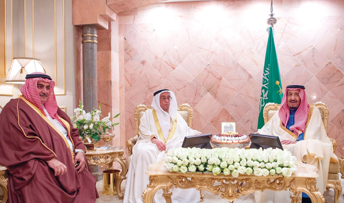 King Salman concludes Tunisia state visit as Arab Summit ends