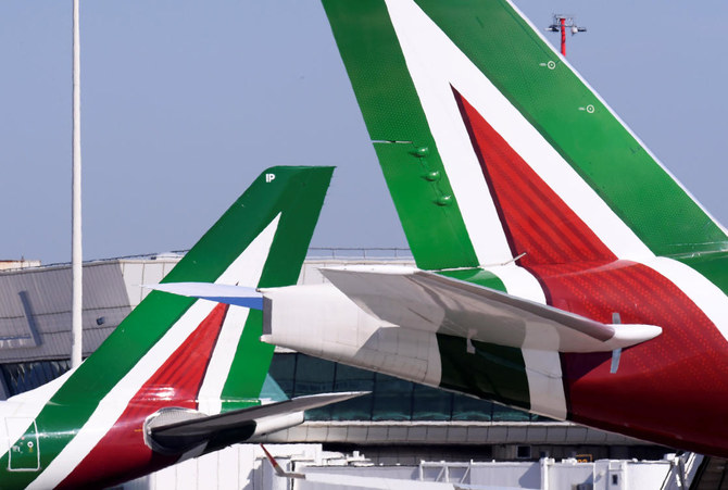 Pressure mounts on Italy to save ailing Alitalia