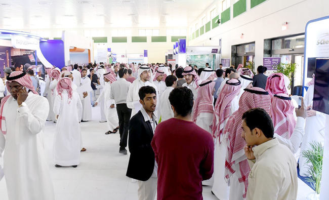 Job fair in Abha helps 300 Saudi job seekers