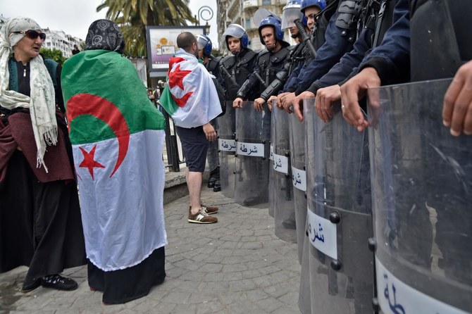 Arrests in Algeria ahead of weekly protests