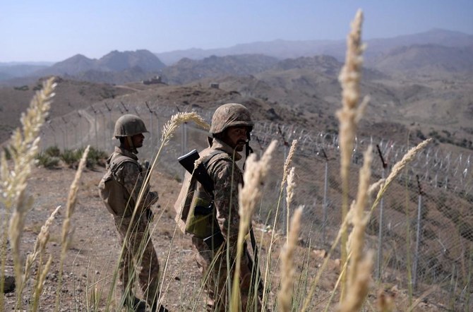 Militants hit army post in northwest Pakistan, kill soldier