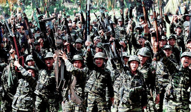 Philippines peace adviser oversees rebel reintegration