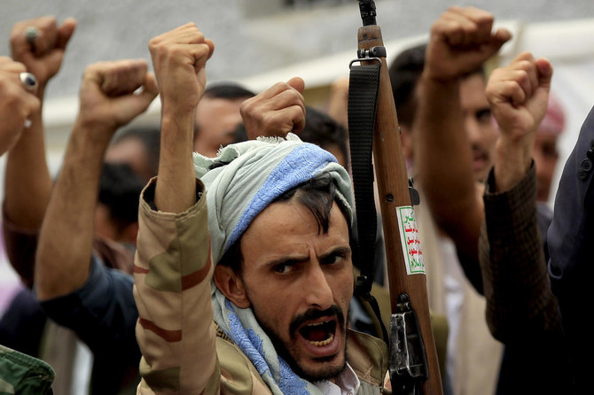 UN aid official: Yemeni militia blocking food for thousands