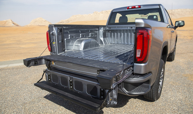 An industry first — GMC Sierra with MultiPro tailgate