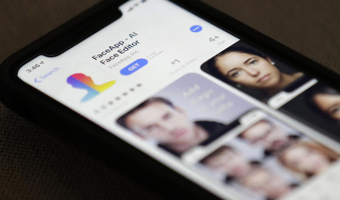 US senator asks FBI, FTC to probe Russia’s FaceApp that alters users’ photos