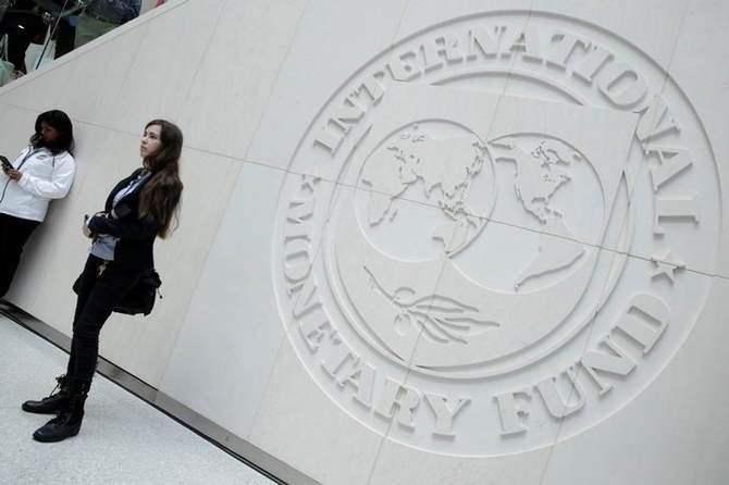 IMF says Pakistan needs to mobilize tax revenue, cut debt