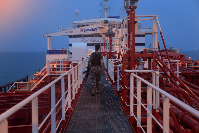 Iran seeking US-UK rift, releases footage of crew on board Stena Impero