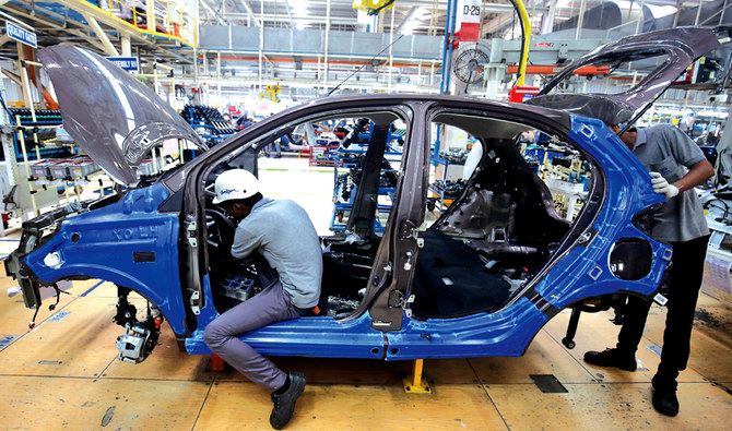Top Indian automakers plan production cuts amid industry crisis