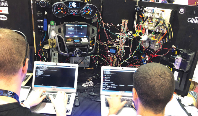Automakers warm up to friendly hackers at cybersecurity conference