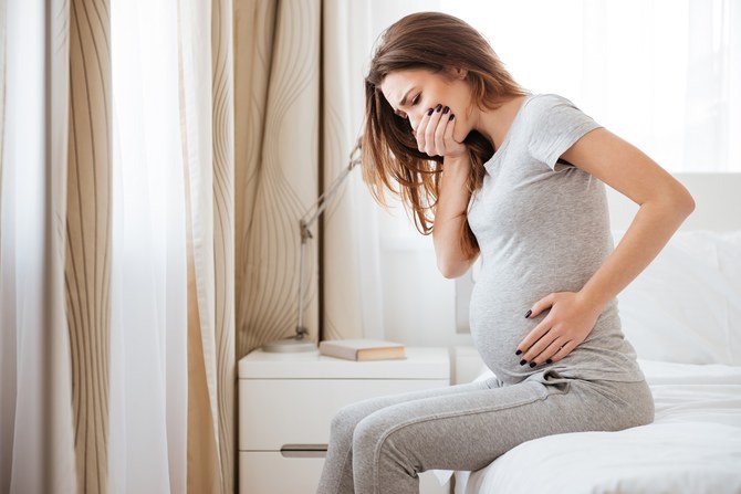 How to cope with pregnancy nausea and morning sickness