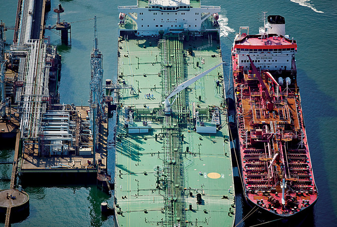 US sanctions hit global oil fleet as traders shun nearly 300 tankers