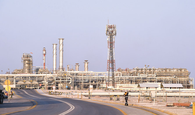 Oil industry brings Russia, Saudi Arabia together