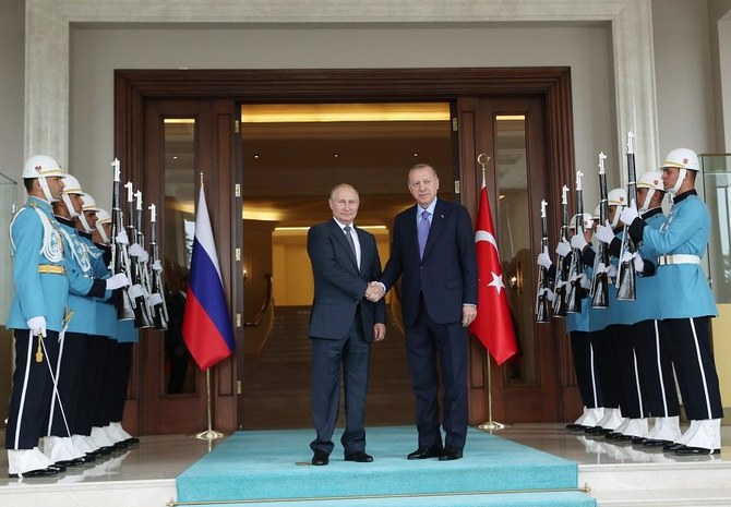 Putin invites Erdogan to Russia amid Syria offensive: Kremlin