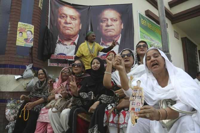 Pakistani court grants ailing ex-PM Sharif medical bail 