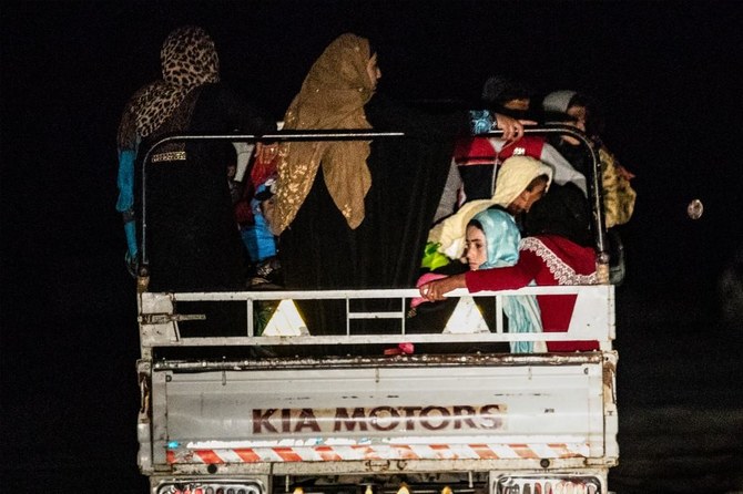 Turkey: About 100,000 Syrians left Istanbul since early July