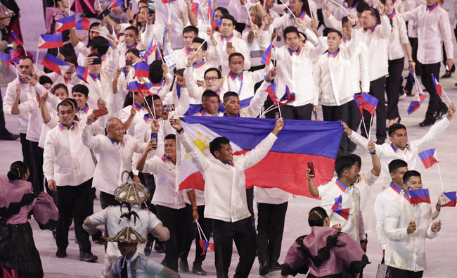 Duterte sorry for SEA Games chaos