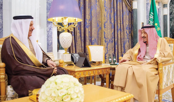 King Salman receives outgoing GCC secretary-general