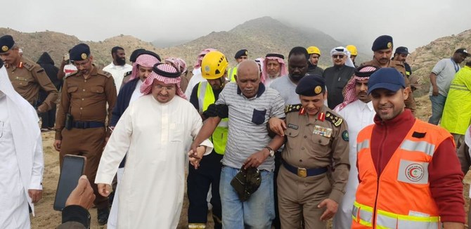 Mountain crash pilot hails Saudi rescue teams for saving his life