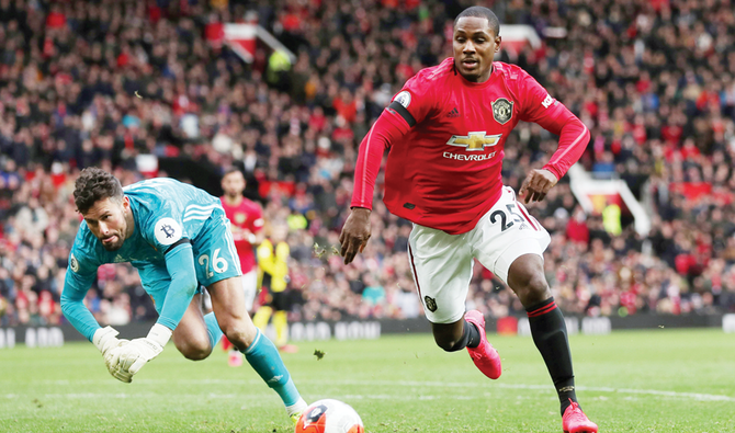 Fernandes on the spot as Man United beat Watford 3-0