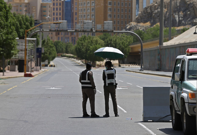 Saudi police make arrests across the country, including curfew violators
