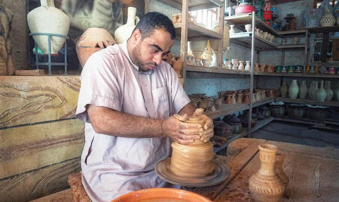 ThePlace: Dougha Handmade Pottery Factory in Al-Ahsa