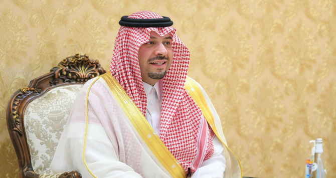 Saudi Northern Borders Region governor takes part in Eid celebrations with orphans