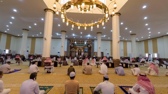Saudi Arabia’s Jouf province reopens 77 additional mosques for Friday prayer