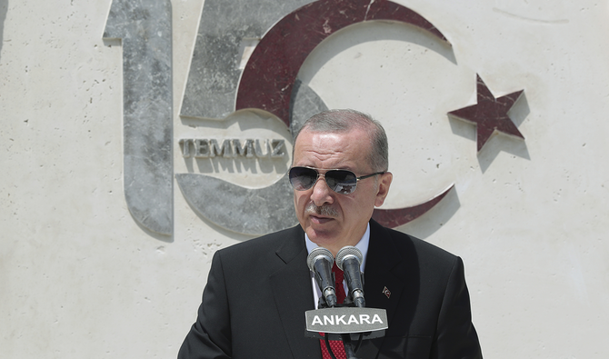 Turkish opposition renews attacks on Erdogan for offshore dealings