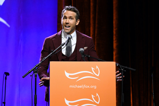 Ryan Reynolds to young Canadians: ‘Don’t kill my mom’